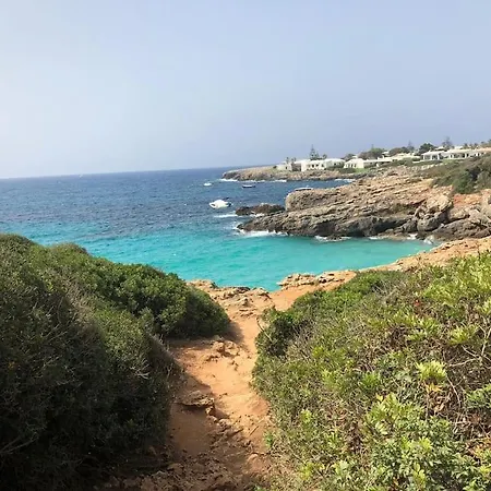 Espectacular Con Jardin Y Piscina En Menorca * سالغار