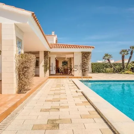 Villa Espectacular Con Jardin Y Piscina En Menorca