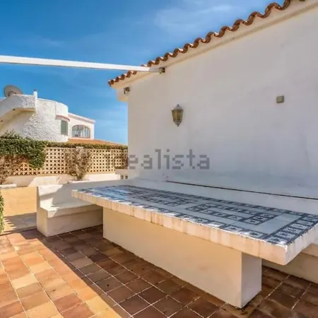 Espectacular Con Jardin Y Piscina En Menorca *