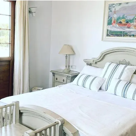 Espectacular Con Jardin Y Piscina En Menorca Villa *