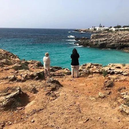 Espectacular Con Jardin Y Piscina En Menorca سالغار