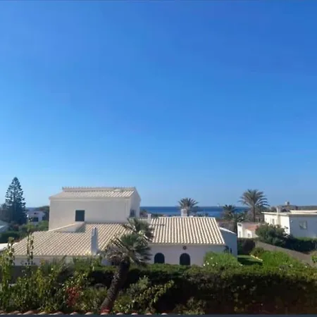 Villa Espectacular Con Jardin Y Piscina En Menorca