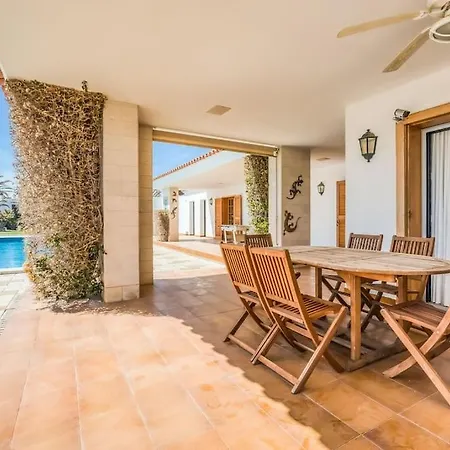 Villa Espectacular Con Jardin Y Piscina En Menorca S'Algar