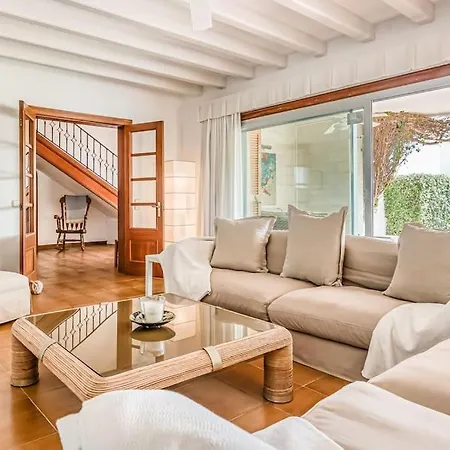 Villa Espectacular Con Jardin Y Piscina En Menorca